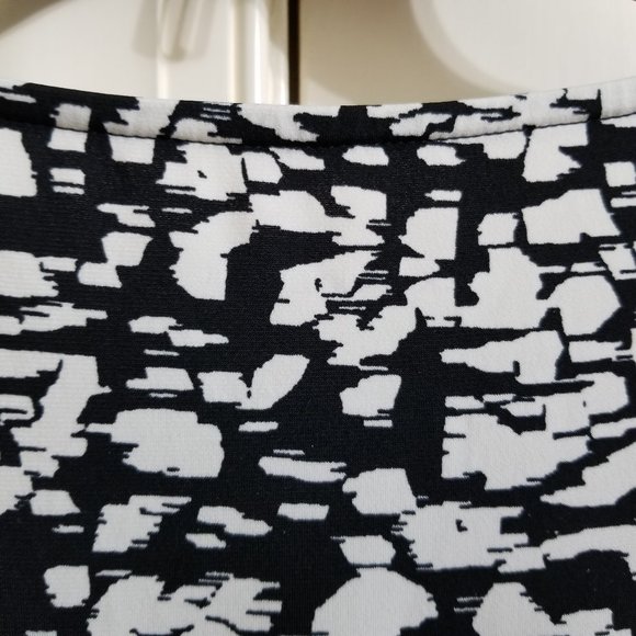 Liz Lange Maternity For Target dress Small abstract draped cowl neck flutter - Picture 10 of 12